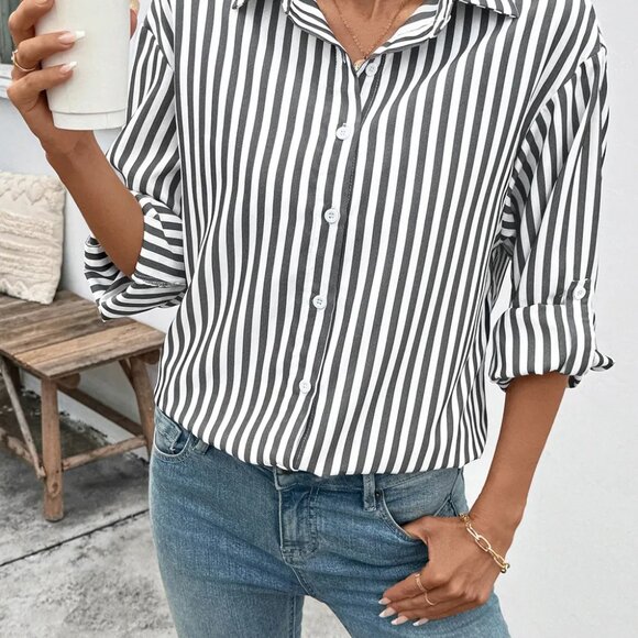 ✨NWT Boutique Striped Oversized Button-Up Shirt - Picture 3 of 11